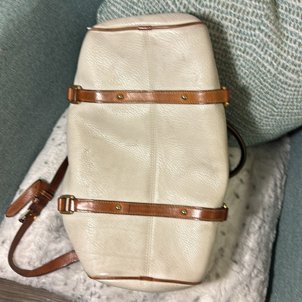 Dooney & Bourke Large Florentine Bag pebble ivory leather *yellow from wear - Picture 12 of 12